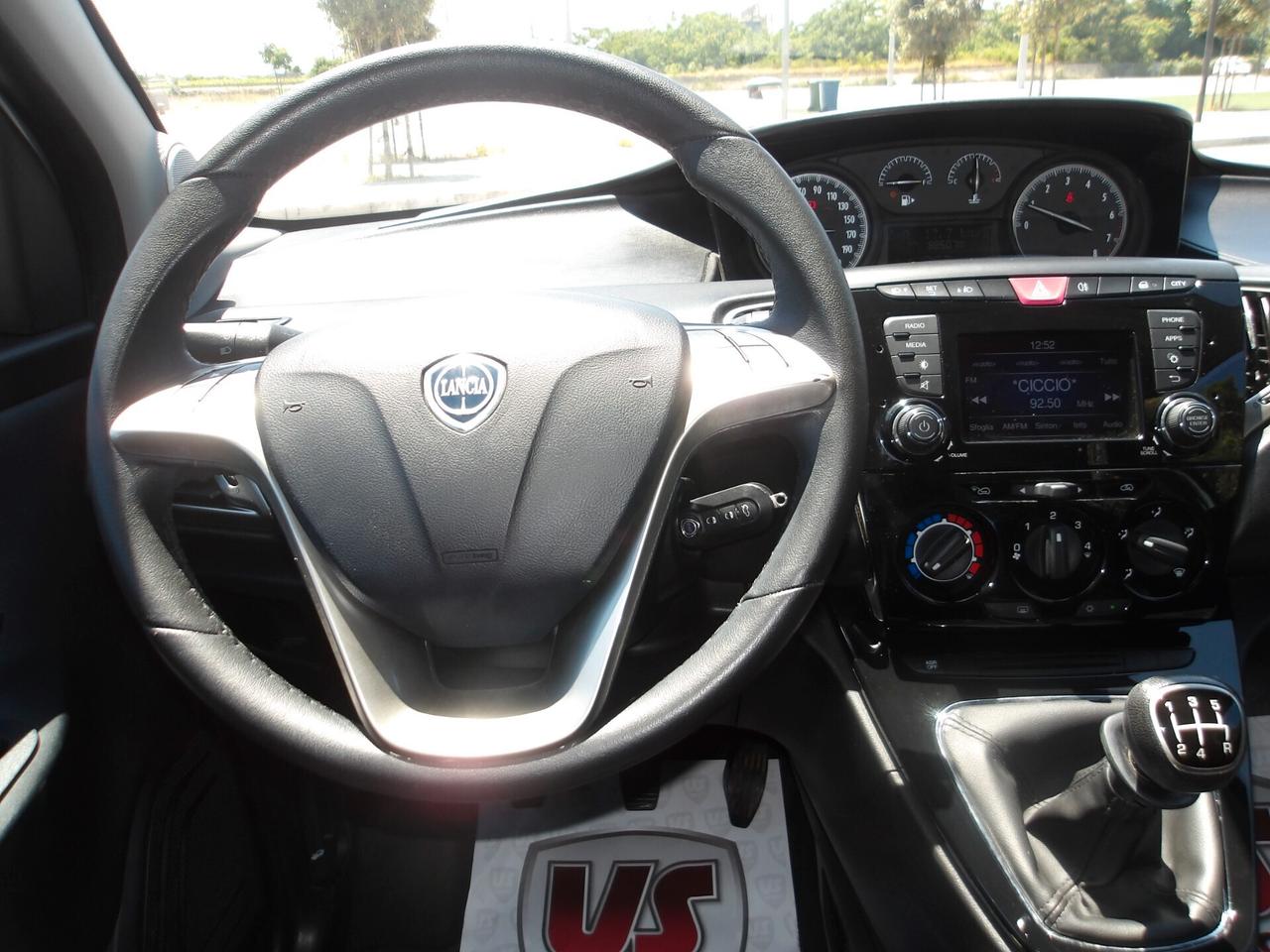 LANCIA YPSILON 1.2 BENZ-88.000 KM-2016