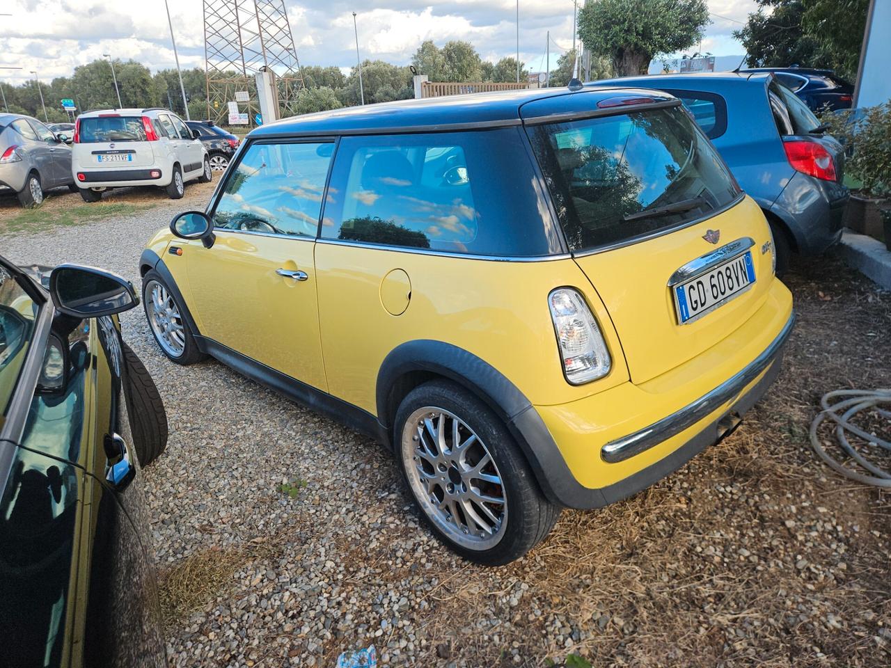 Mini 1.4 tdi One D de luxe kw 55 cv 75