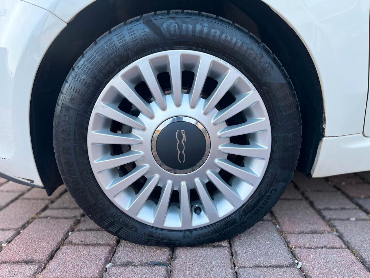 Fiat 500 TwinAir Lounge