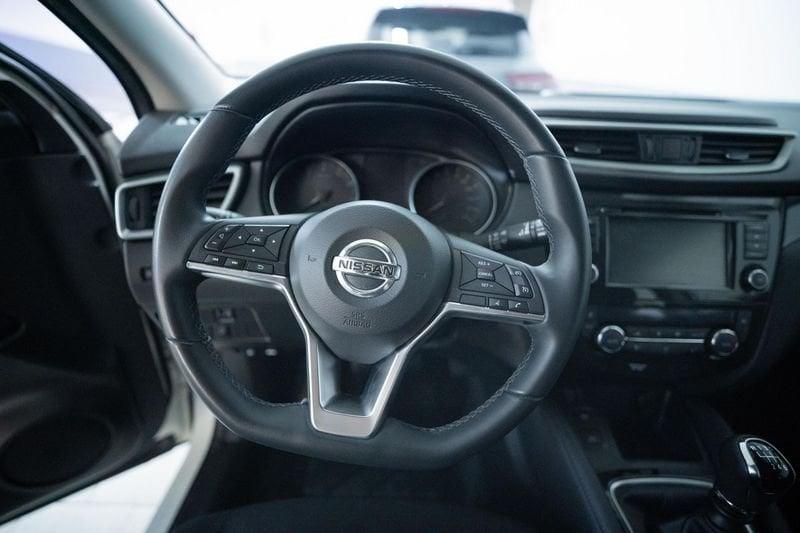 Nissan Qashqai 1.3 dig-t Acenta Premium 140cv