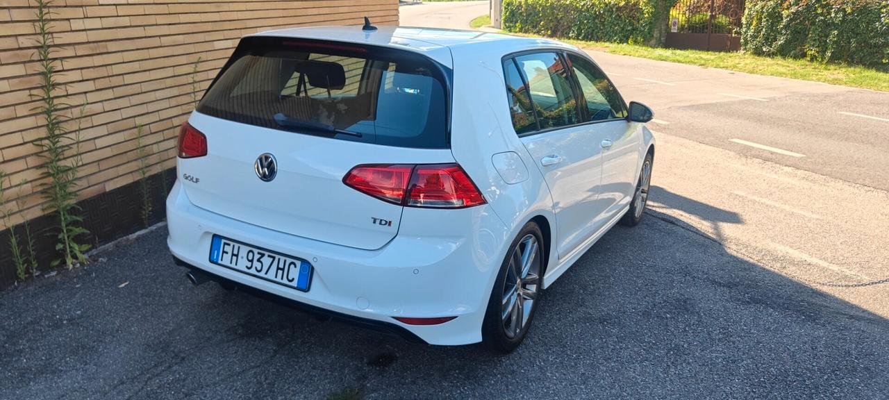 Volkswagen Golf 1.6 TDI 110 CV 5p. R-LINE