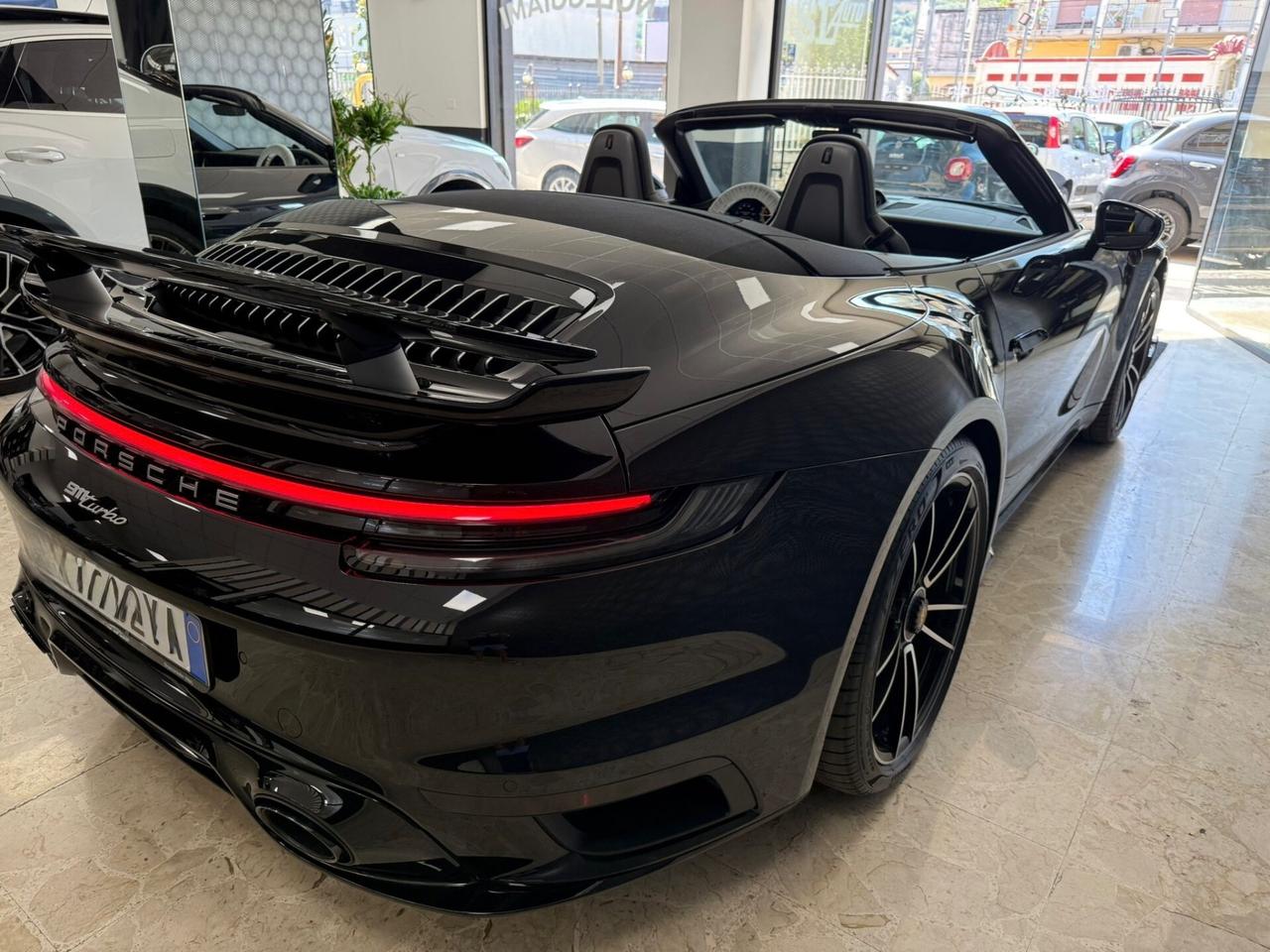 Porsche 911 Turbo Cabriolet 581cv - PACK LUX