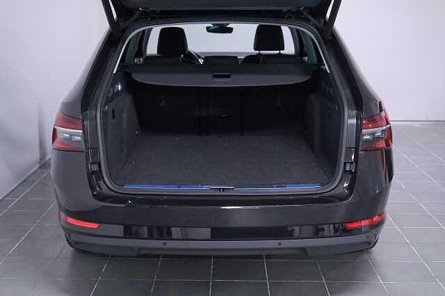 SKODA Superb 1.4 TSI Plug-In Hybrid DSG Wagon Style