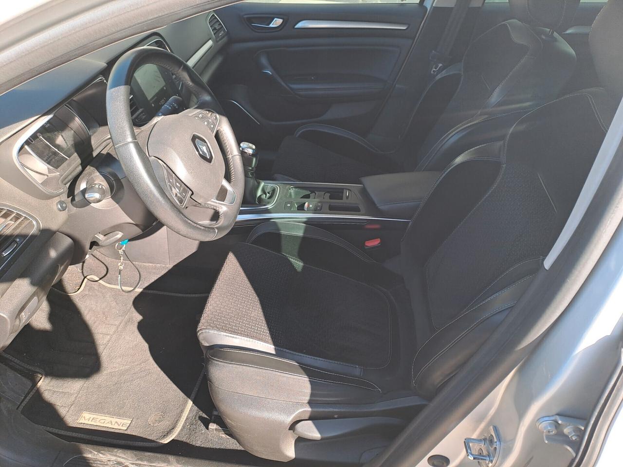 Renault Megane Blue 1.5 dCi 115 CV Intens 19