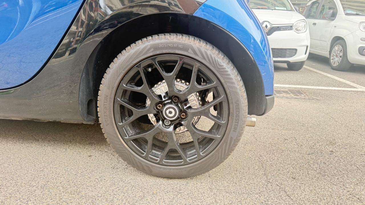 Smart ForTwo 70 1.0 Passion LED PANORAMA PACK SPORT PDC CERCHI 16