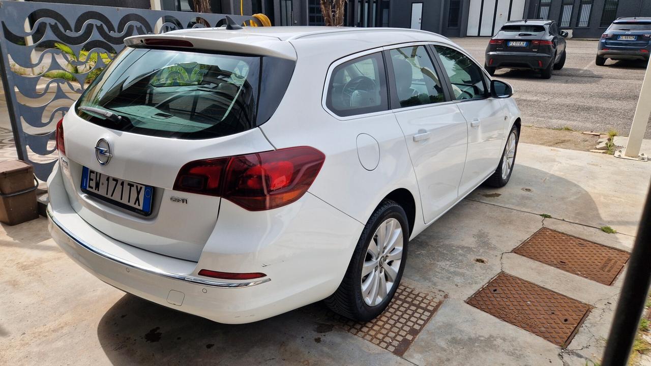Opel Astra 1.6 CDTI 136CV EcoFLEX S&S Sports Tourer Cosmo