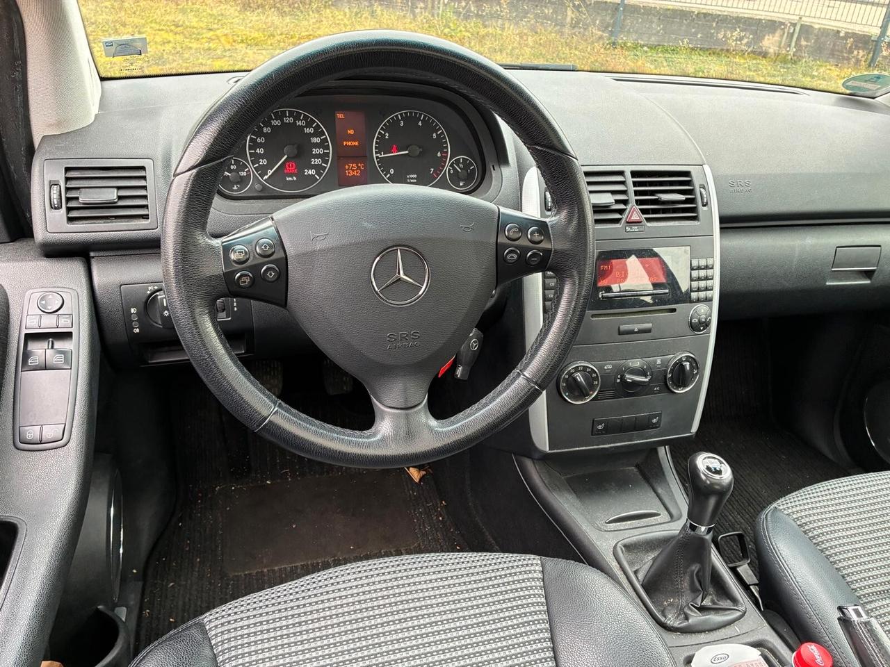 Mercedes-benz A 150 Classic Basic