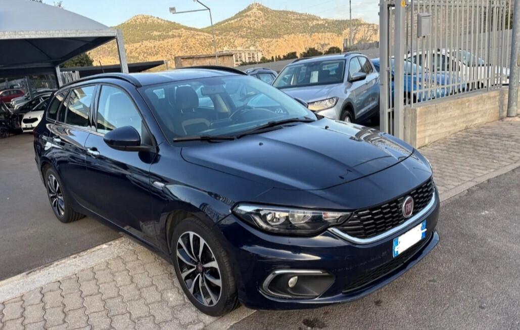 Fiat Tipo 1.6 Mjt S&S SW design