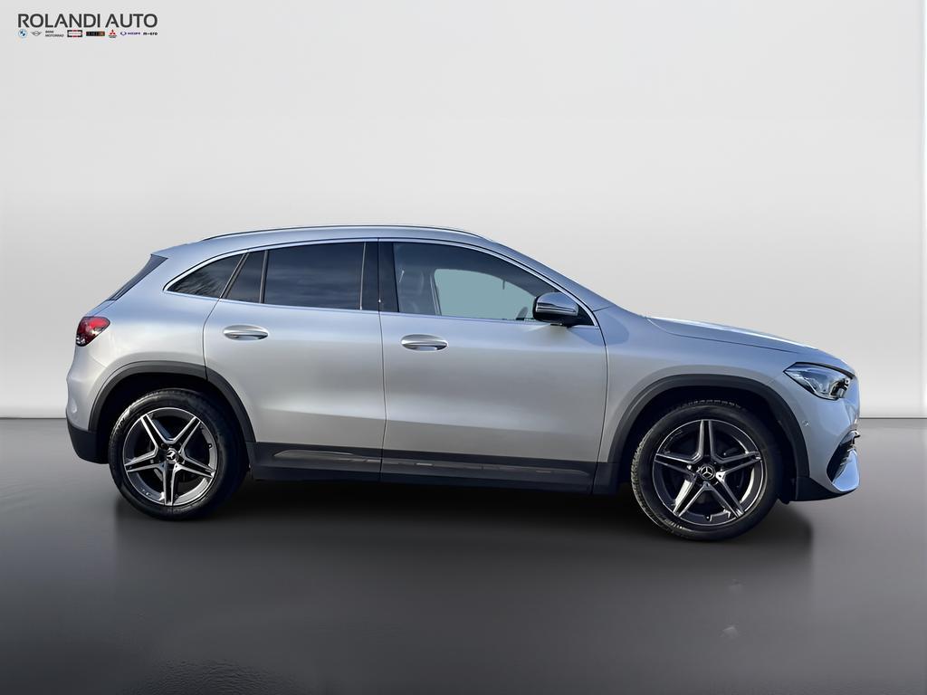 Mercedes GLA 200 200 D Premium 4Matic 8G-DCT