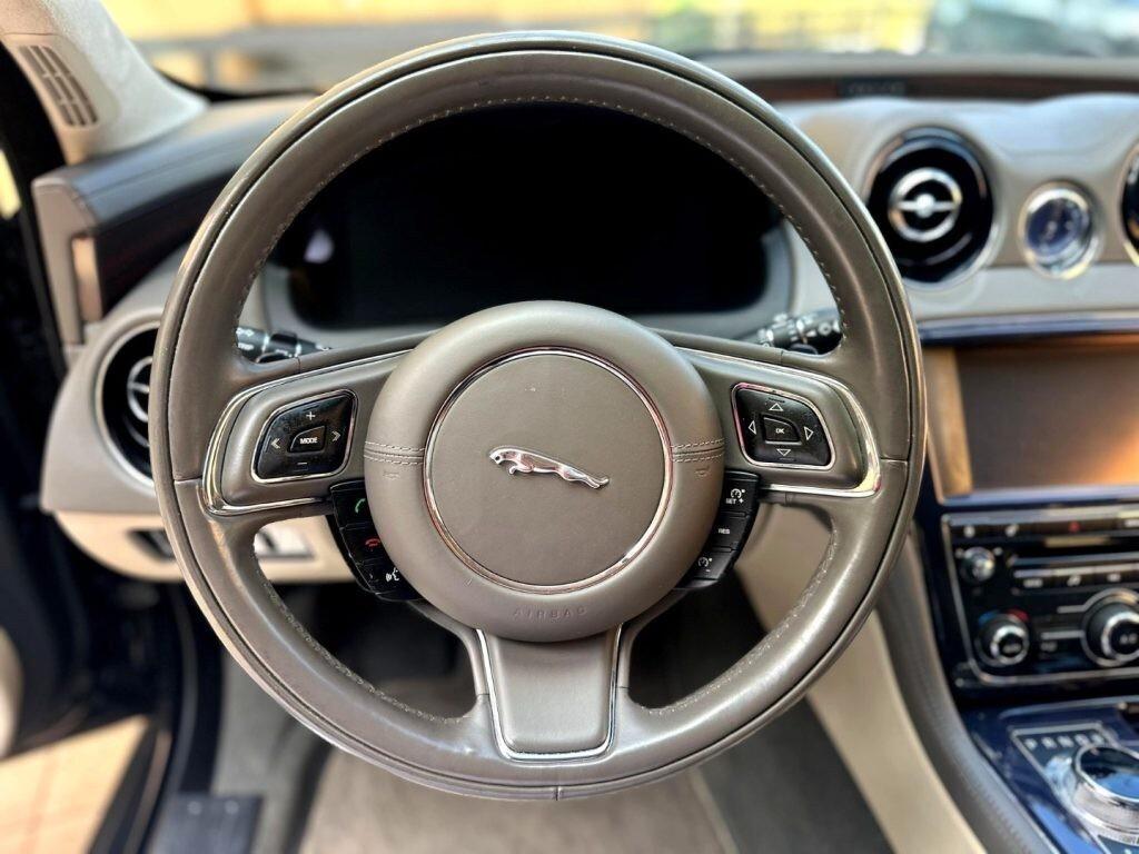 JAGUAR XJ 3.0D V6 Premium Luxury