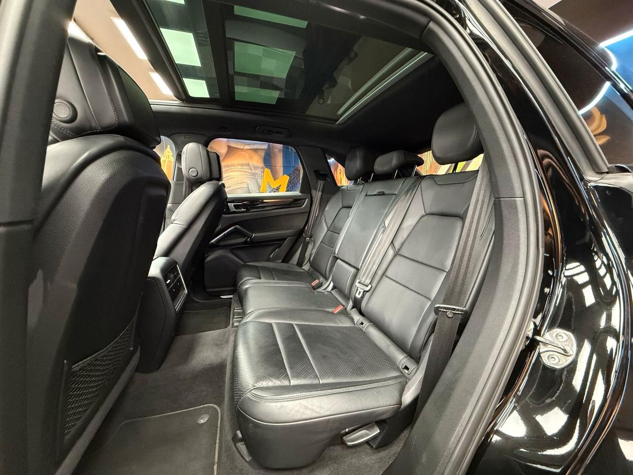 Porsche Cayenne 3.0 V6