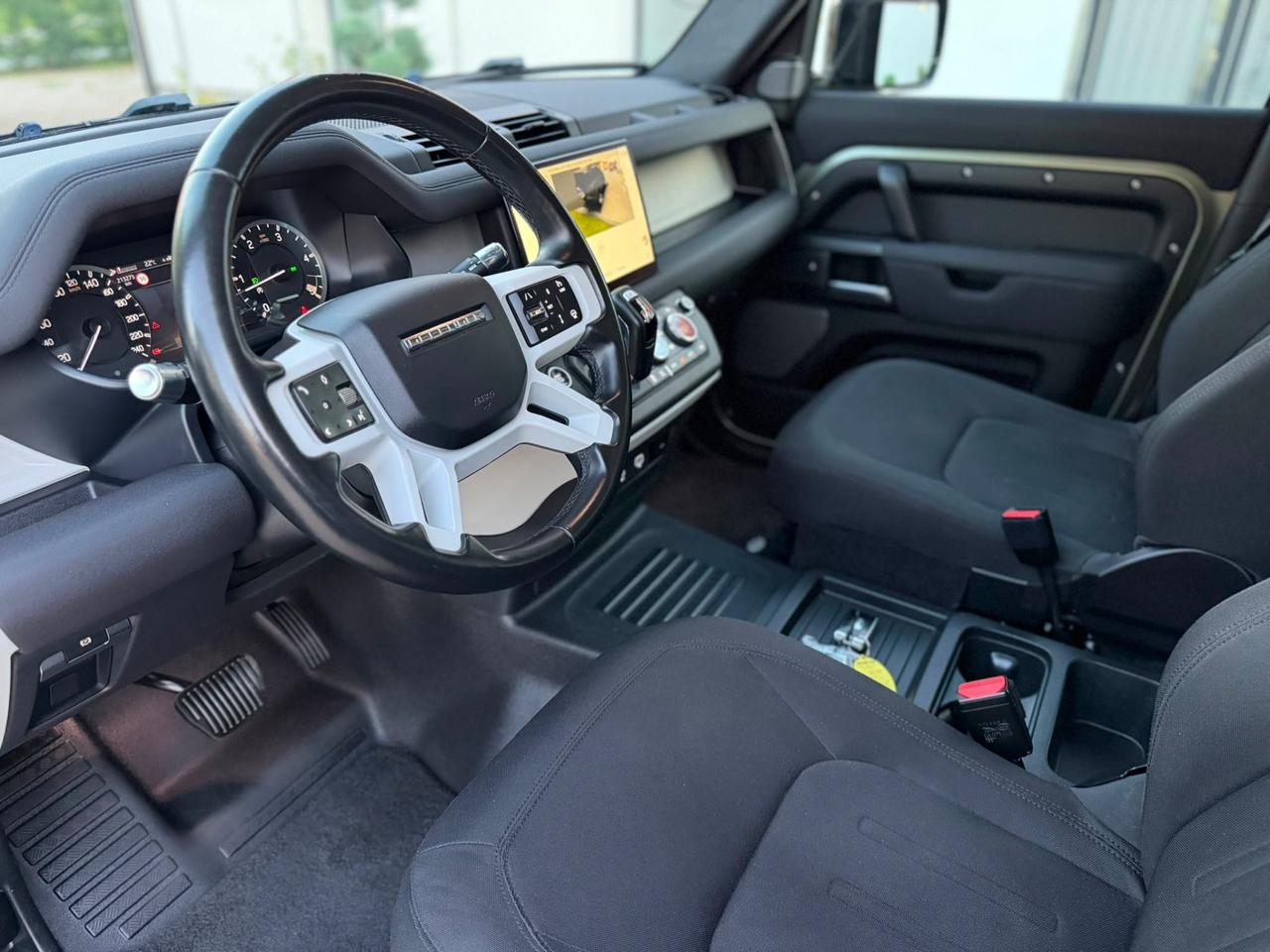 Land Rover Defender 110 3.0D I6 250 CV AWD Auto X-Dynamic HSE
