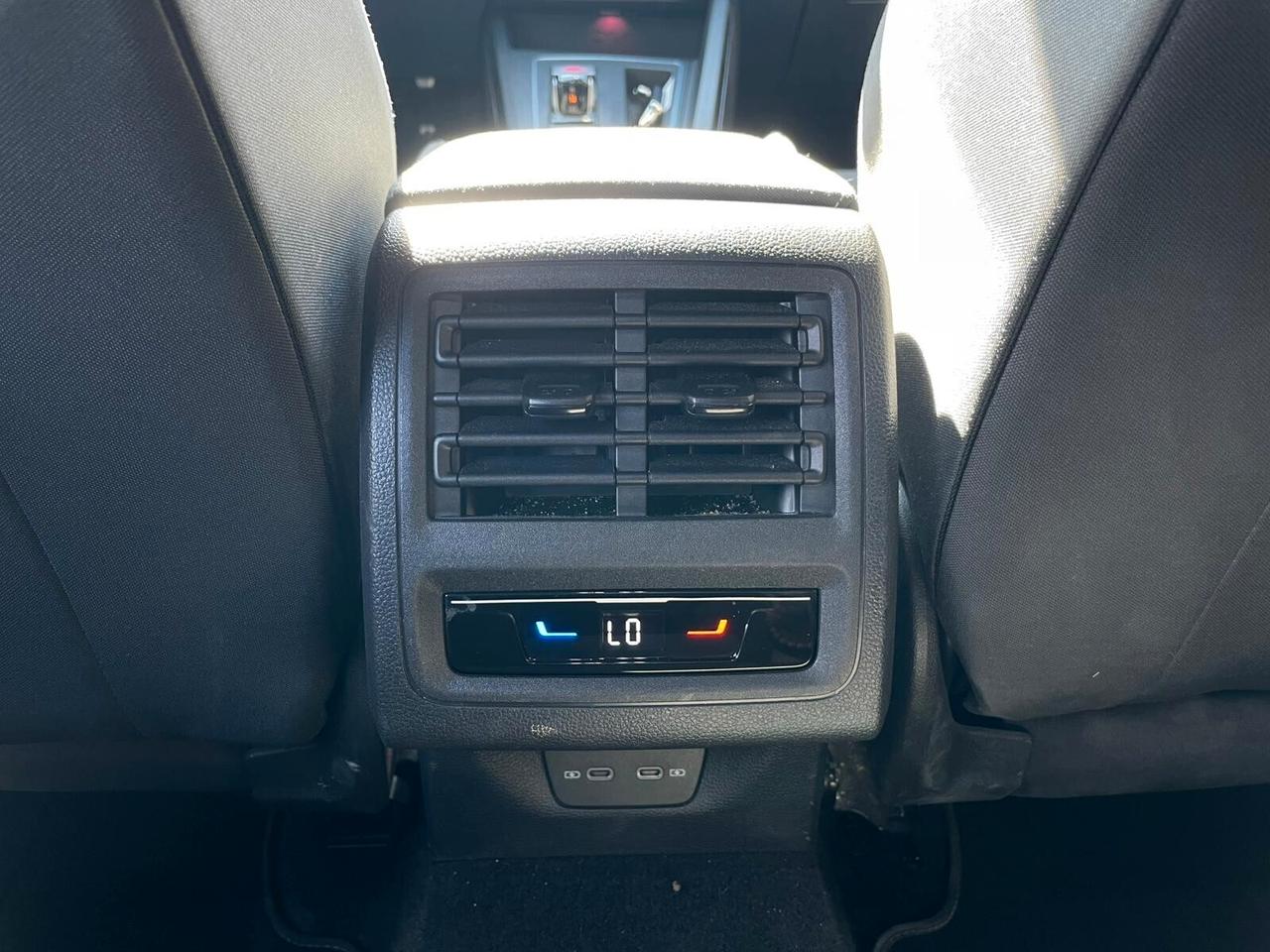 Volkswagen Golf 2.0 TDI GTD DSG-HEADUP DISPLY-HARMAN KARDON-CECHI R