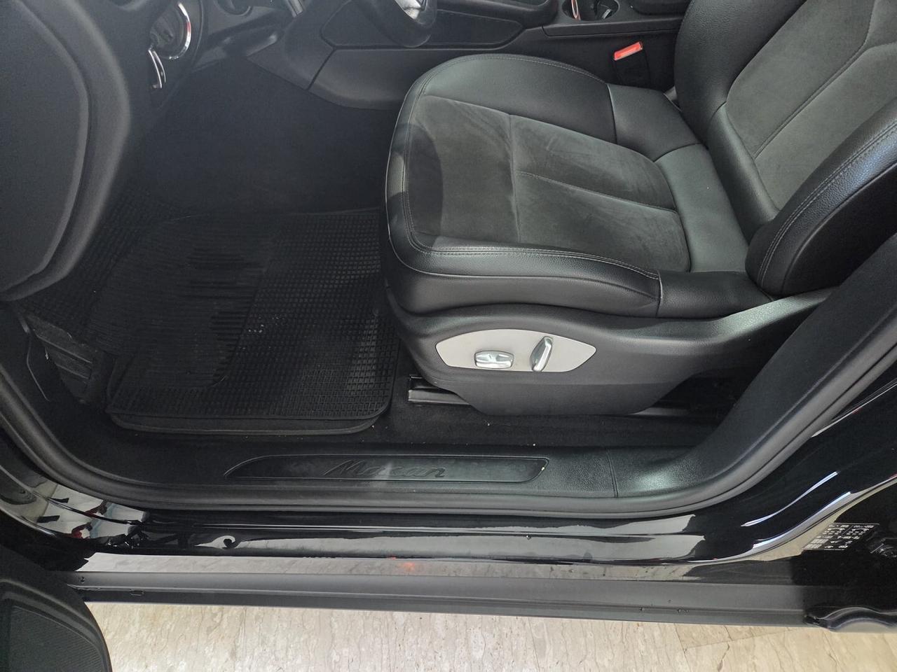 PORSCHE MACAN 2.0 245CV AUTOM TETTO NAV XENON-2019