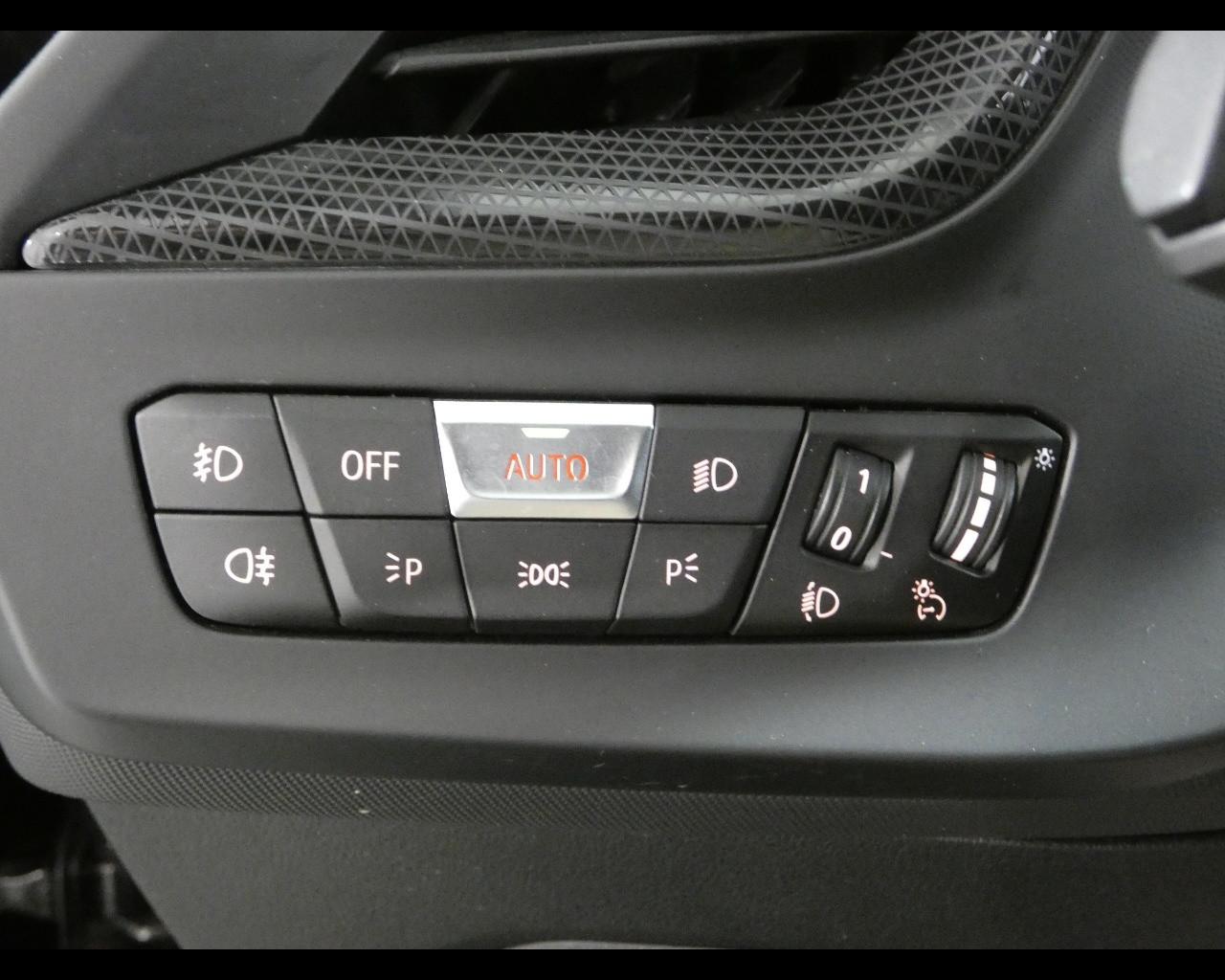 BMW Serie 1 (F40) - 116d 5p. Sport