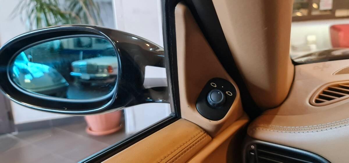 Porsche 997 997 carrera cabrio *Motore Nuovo*