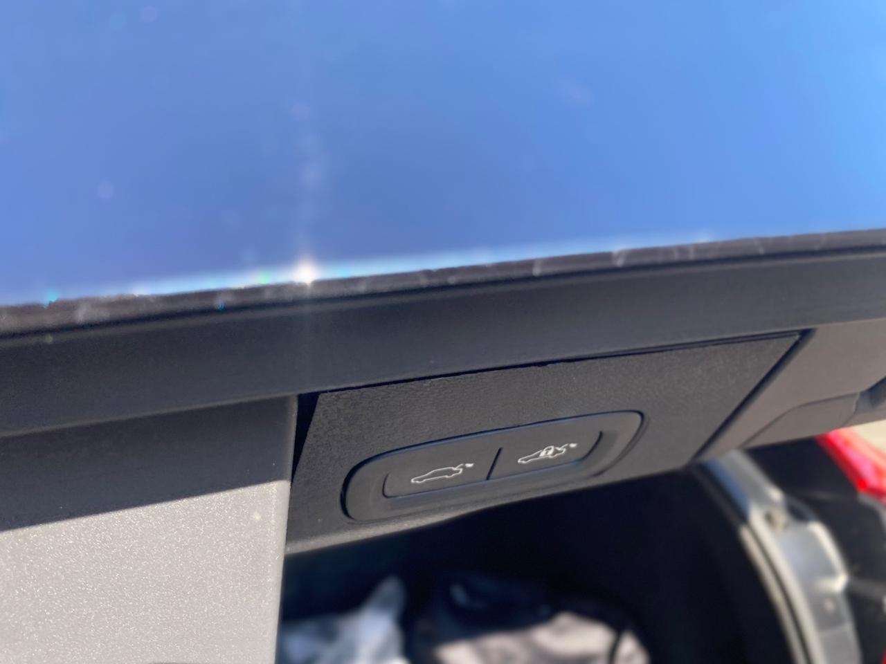 Volvo XC 60 XC60 T6 Recharge Plug-in Hybrid AWD tetto apribile automatico INSCRIPTION