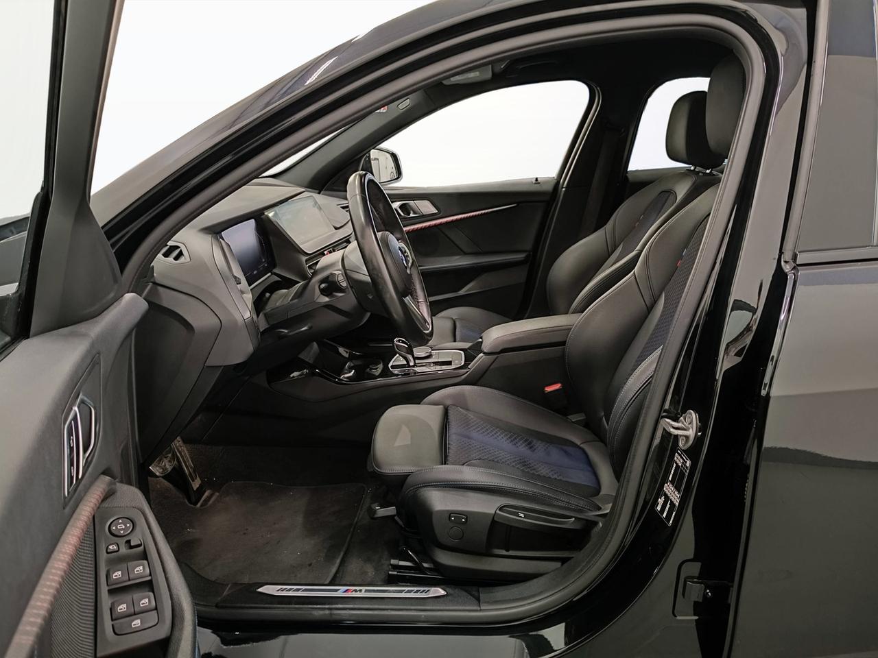 BMW Serie 1 F40 - 118d Msport auto