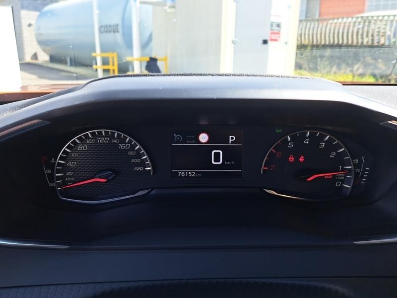PEUGEOT 2008 BLUEHDI 130 EAT8 ALLURE S/S AUT. CROSSOVER