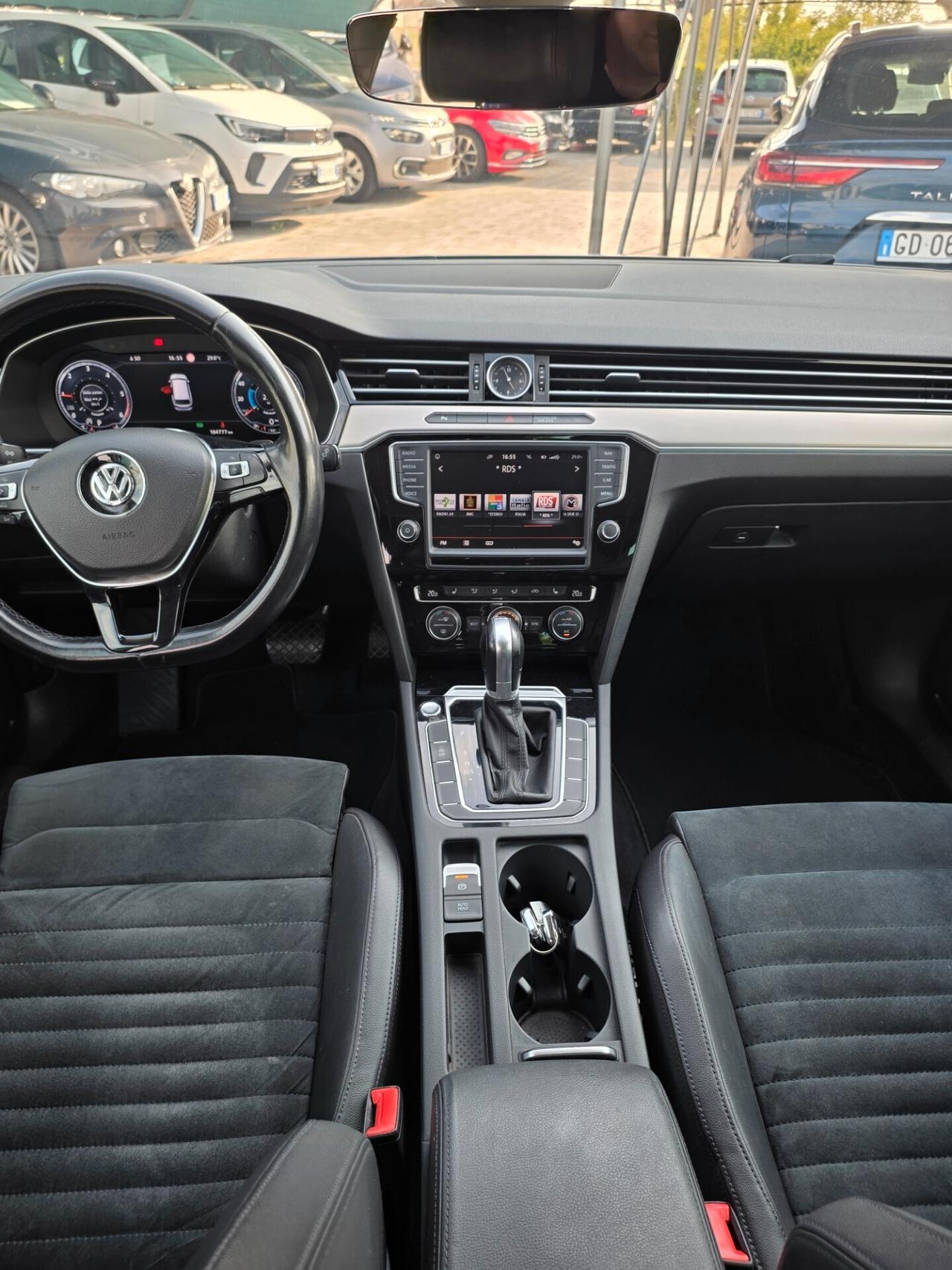 Volkswagen Passat 2.0 TDI DSG Highline BlueMotion Technology