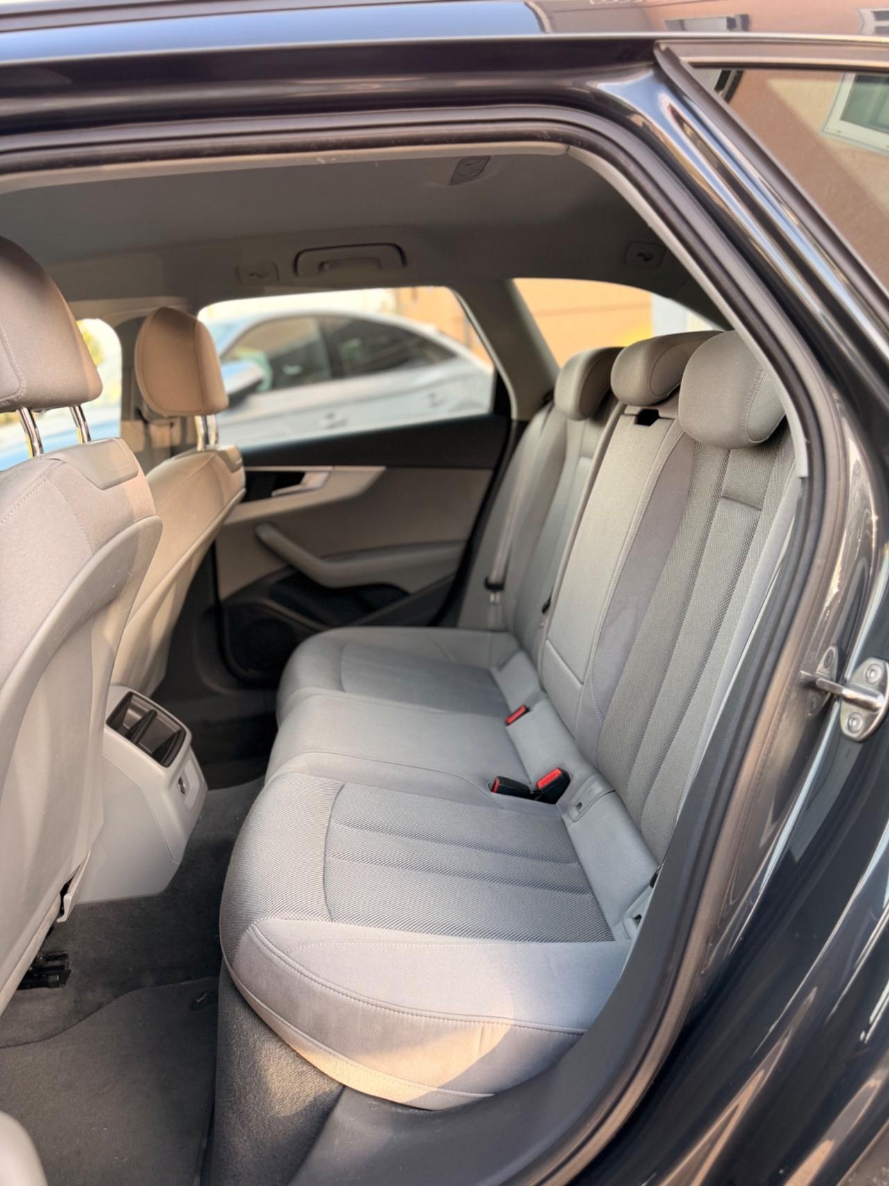 Audi A4 Avant 2.0 TDI 190 CV ultra S tronic Business Sport