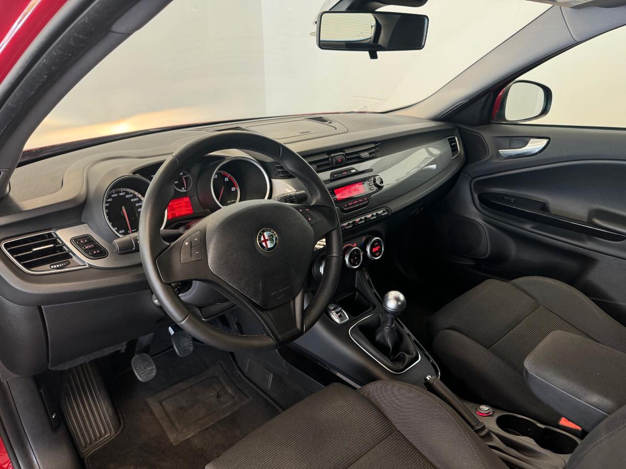 Alfa Romeo Giulietta 1.6 JTDm-2 105 CV Distinctive 34.000 KM UNIPROP.