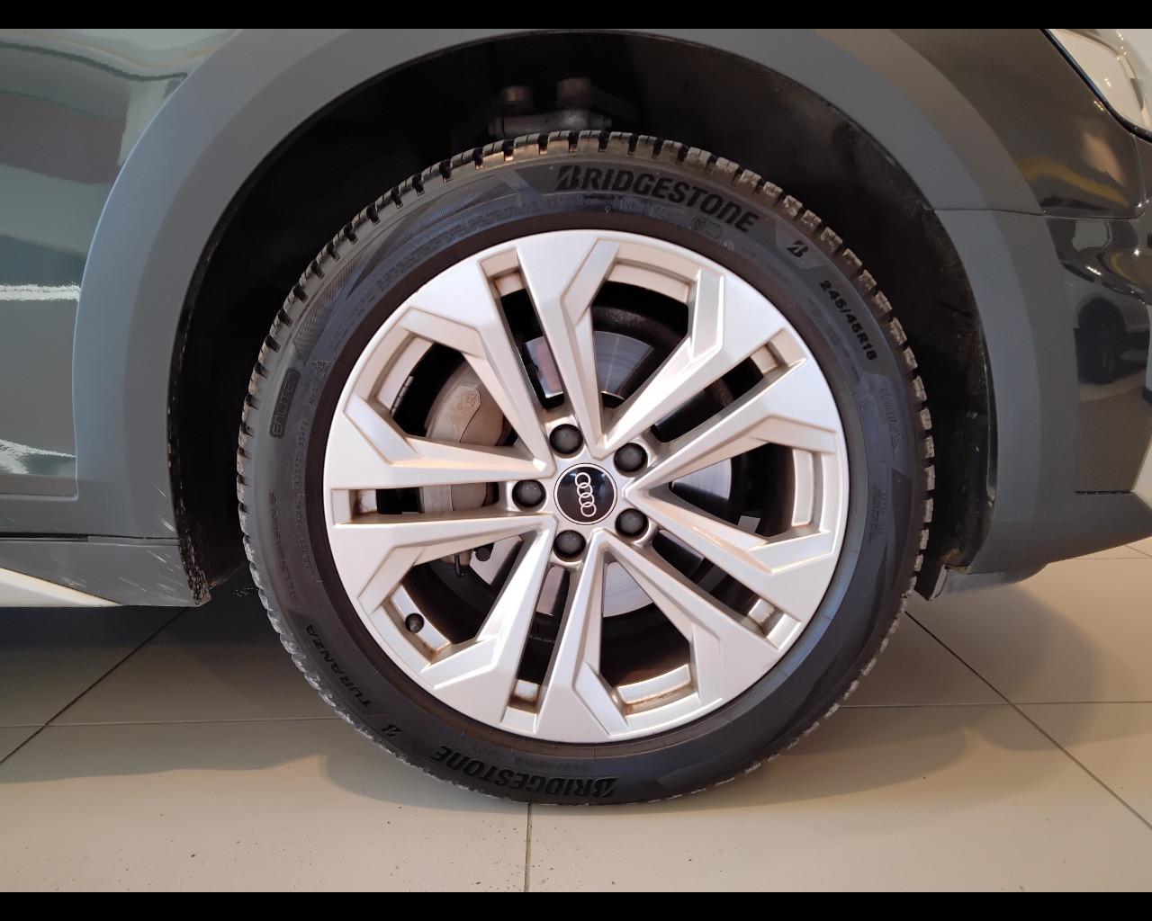 AUDI A4 V 2019 Allroad Quattro - A4 Allroad 40 2.0 tdi mhev Business Evolution quattro 204cv s-tronic