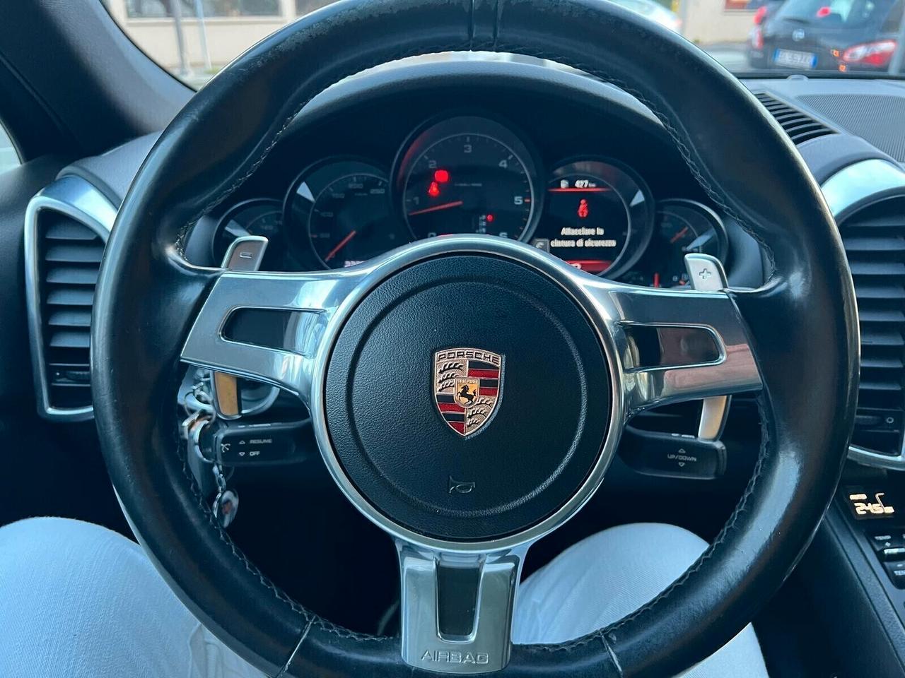 PORSCHE CAYENNE 3.0 245cv