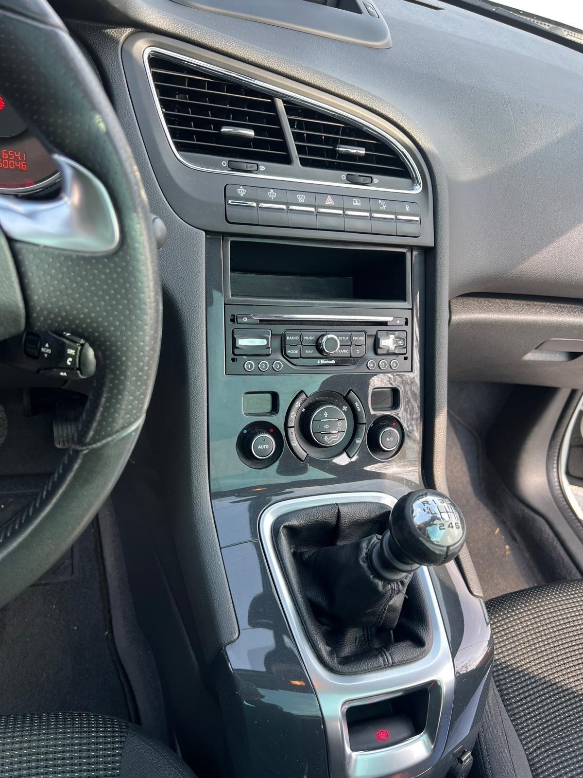 Peugeot 5008 BlueHDi 120 S&S Allure