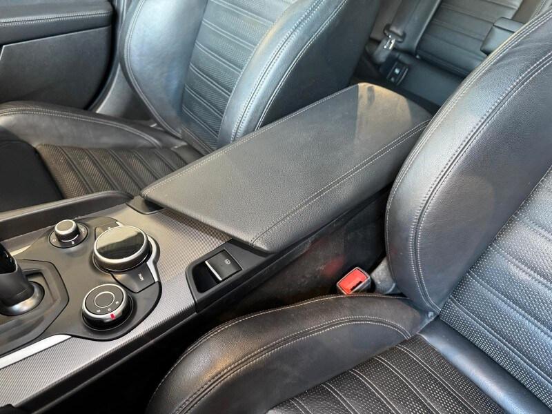 ALFA ROMEO Giulia (2016) Giulia 2.2 Turbodiesel...