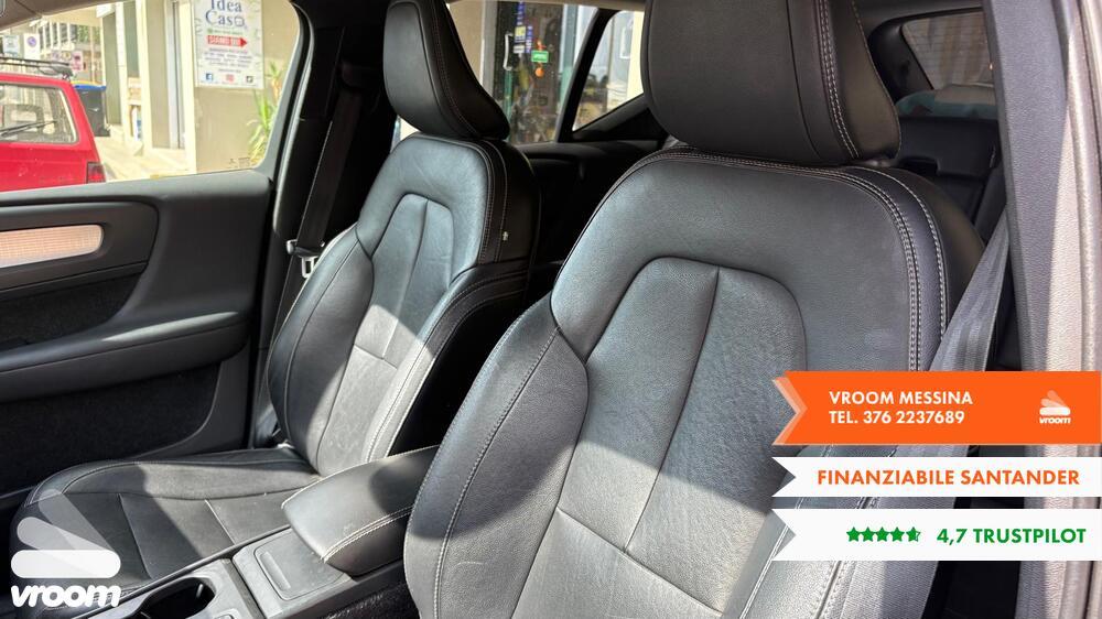 VOLVO XC40 (2017-->) XC40 D4 AWD Geartronic Mom...