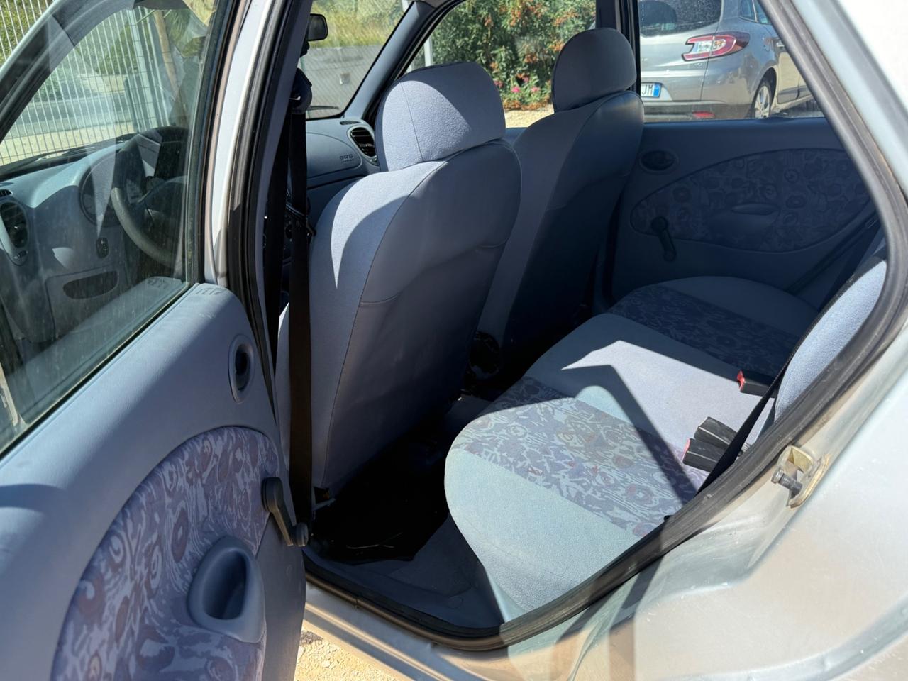 Ford Fiesta 1.2 999€ CLIMATIZZATORE 65.000km