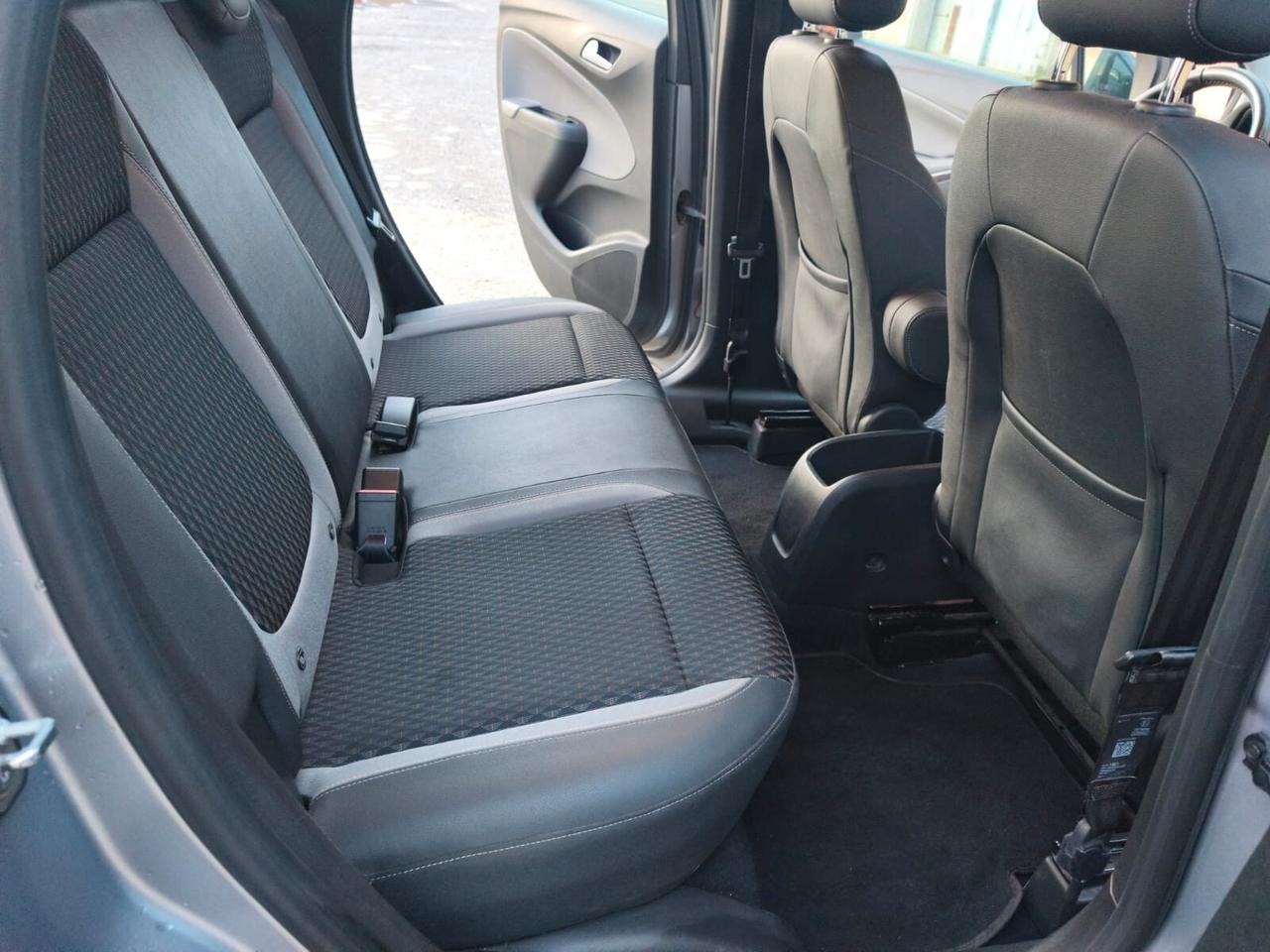 Opel Crossland X 2020---1.2 Benzina Neopatentati