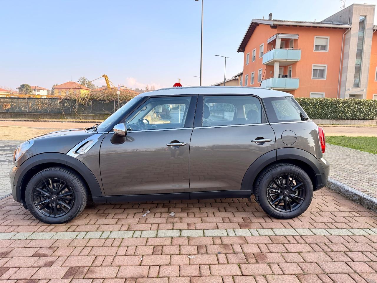 MINI Countryman D 1.6