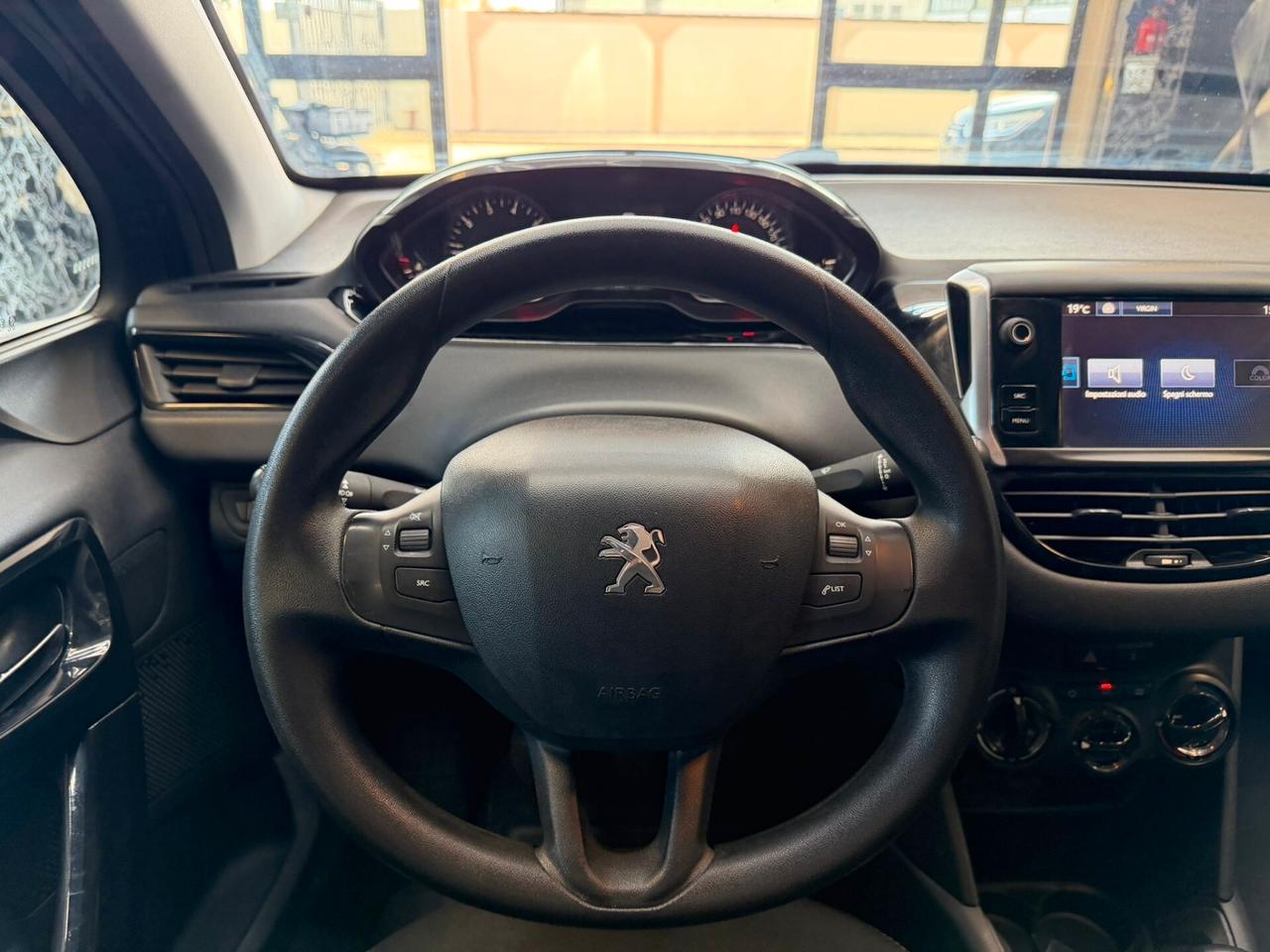 Peugeot 208 PureTech 82 5 porte Allure