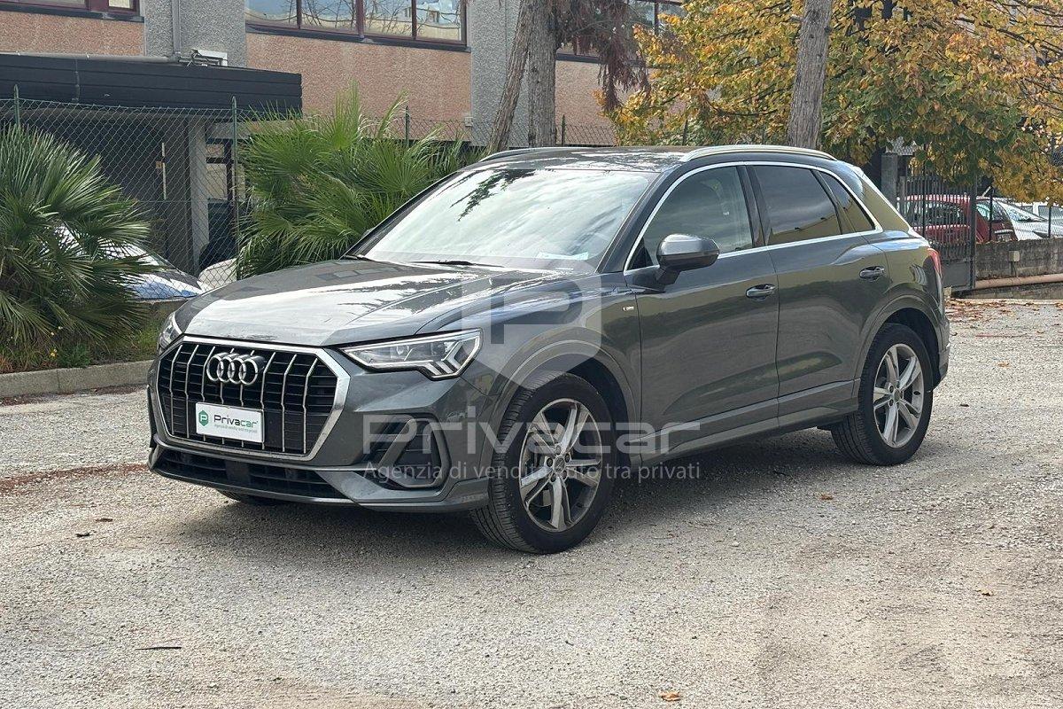 AUDI Q3 40 TDI quattro S tronic S line edition