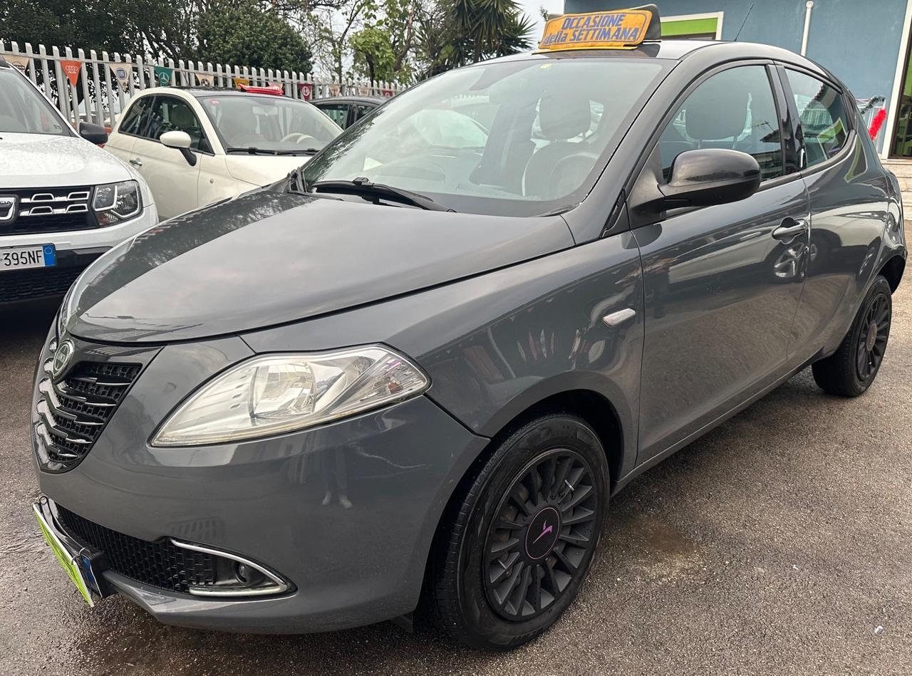 Lancia Ypsilon 900 BENZ/Metano Elefantino 2015