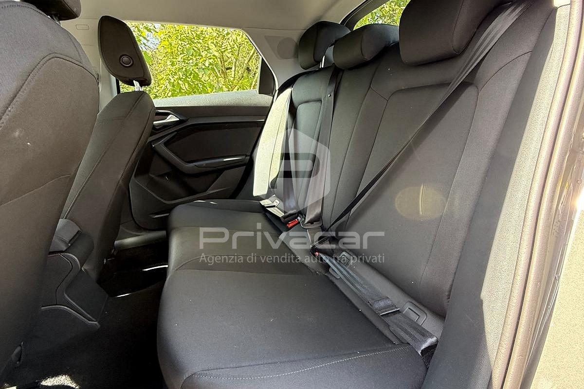 AUDI A1 allstreet 30 TFSI Identity Contrast