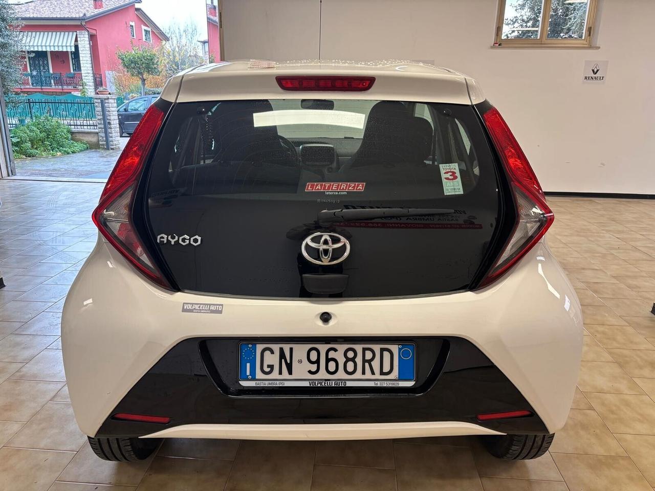 TOYOTA AYGO ANNO 2019 BZ 1.0 ADATTA NEOPATENTATI KM 48 MILA