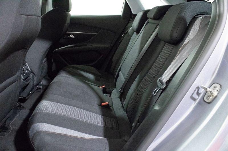 Peugeot 3008 BlueHDi 130cv S&S Business