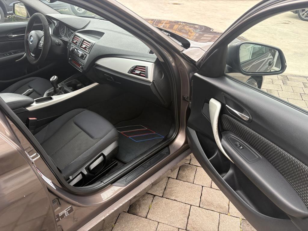 Bmw 118 d 5p. 143cv Unique