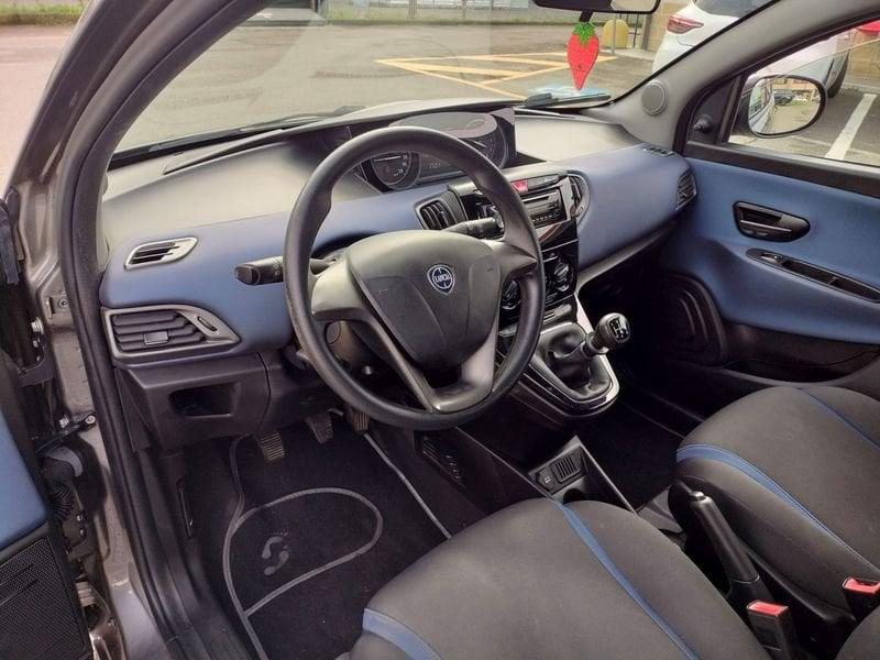 Lancia Ypsilon 1.2 69cv Silver