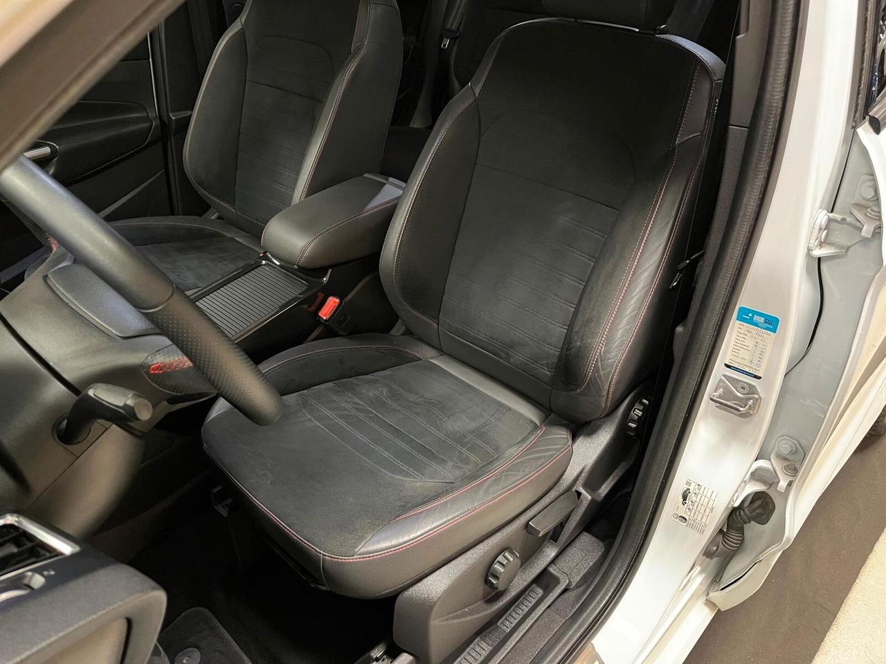 Ford Kuga 2.0 TDCI 120 CV S&S 2WD ST-Line
