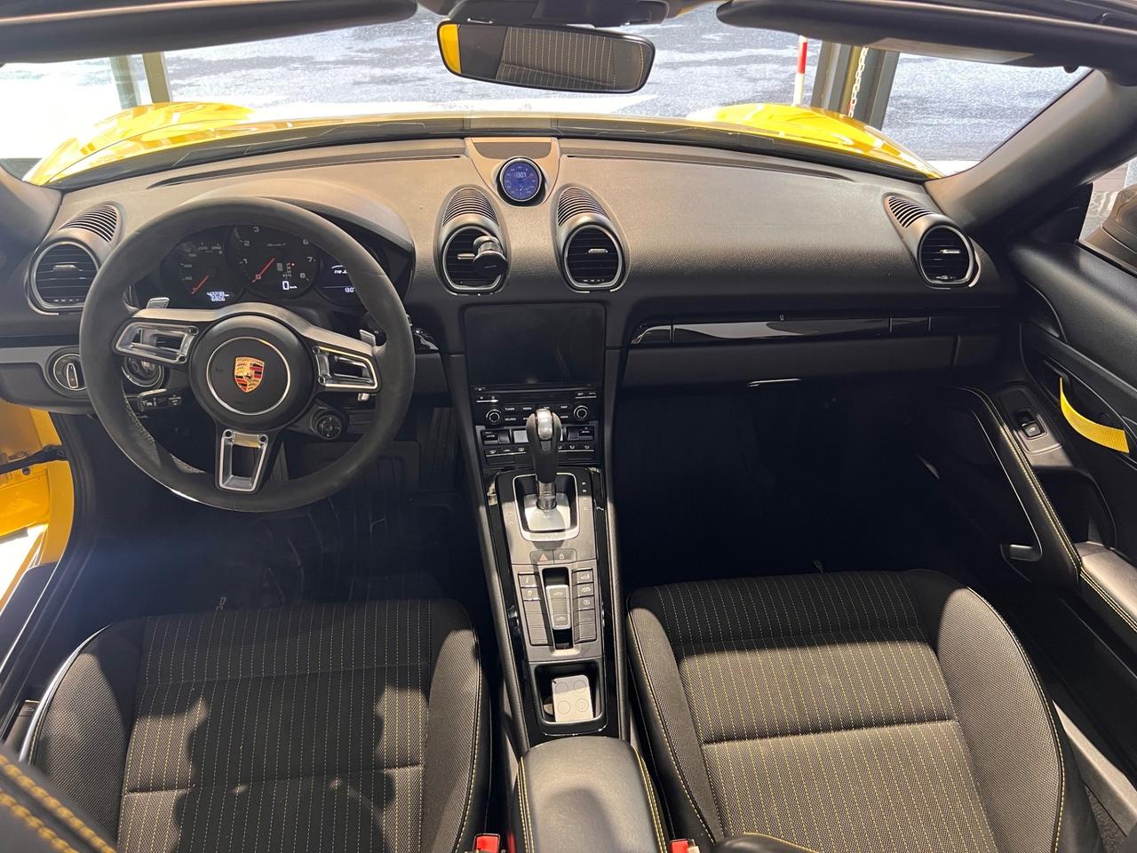 Porsche 718 Spyder Boxster 2.0 T - IVA ESPOSTA BOOK SERVICE