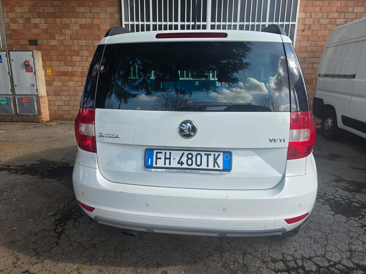 Skoda Yeti Outdoor 1.2 TSI DSG Ambition rate da 99.00