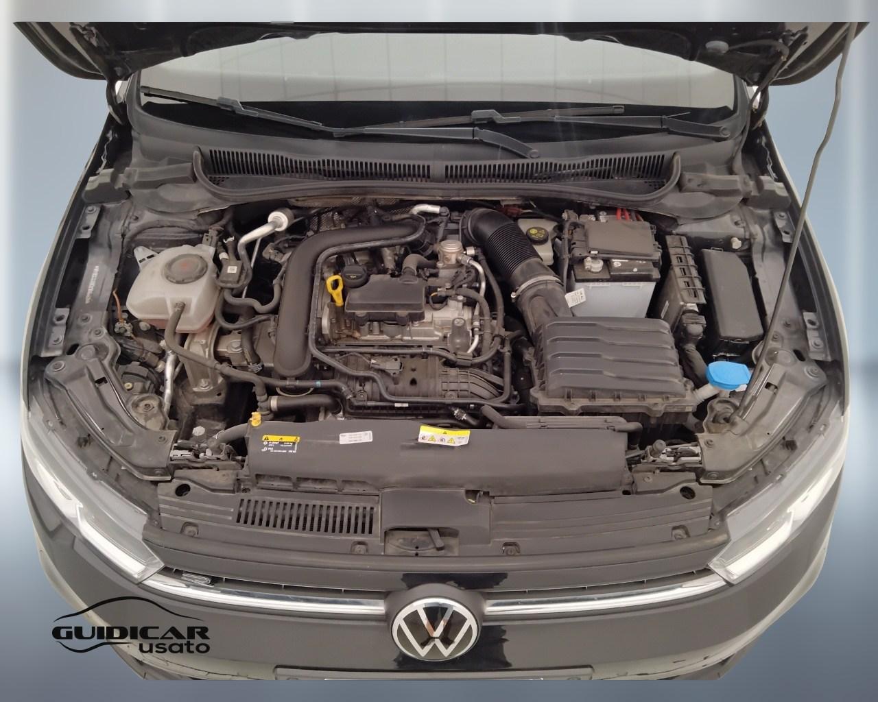 VOLKSWAGEN Polo VI 2022 - Polo 1.0 tsi R-Line 95cv