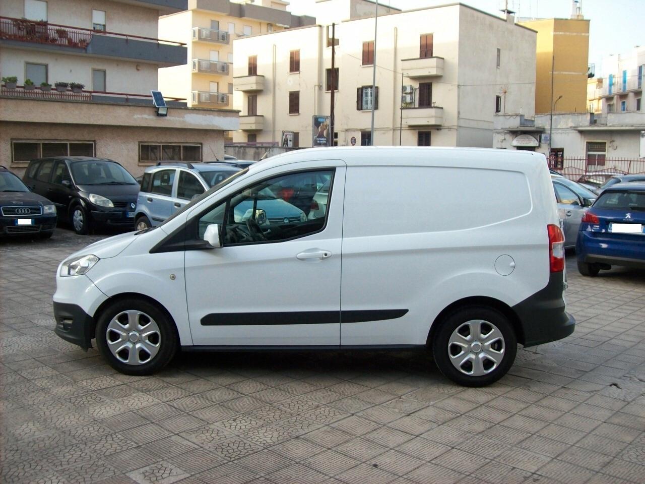 Ford Transit Courier Van 1.5 TDCi 95CV Trend