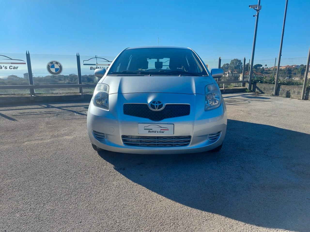 Toyota Yaris 1.0 5 porte