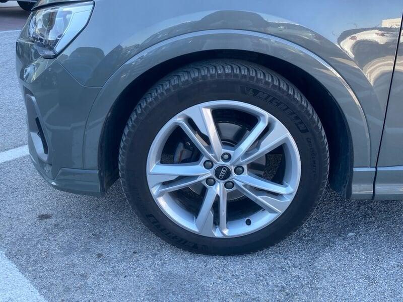 Audi Q3 2.0 35 TDI S Tronic S Line Edition