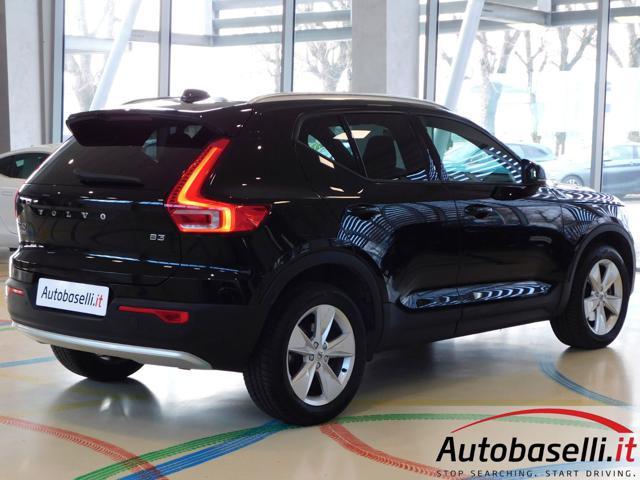 VOLVO XC40 B3 2.000 MHEV 163CV CORE AUTOMATICA NAVIGATORE